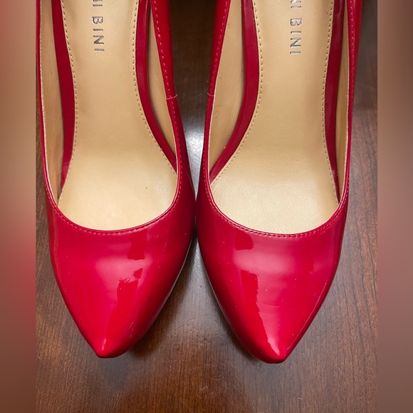 NWOT Gianni Bini Heels - Picture 7 of 10